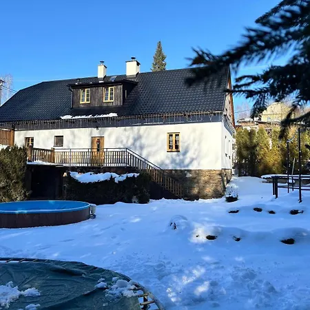 Puste Zibridovice Chalet *